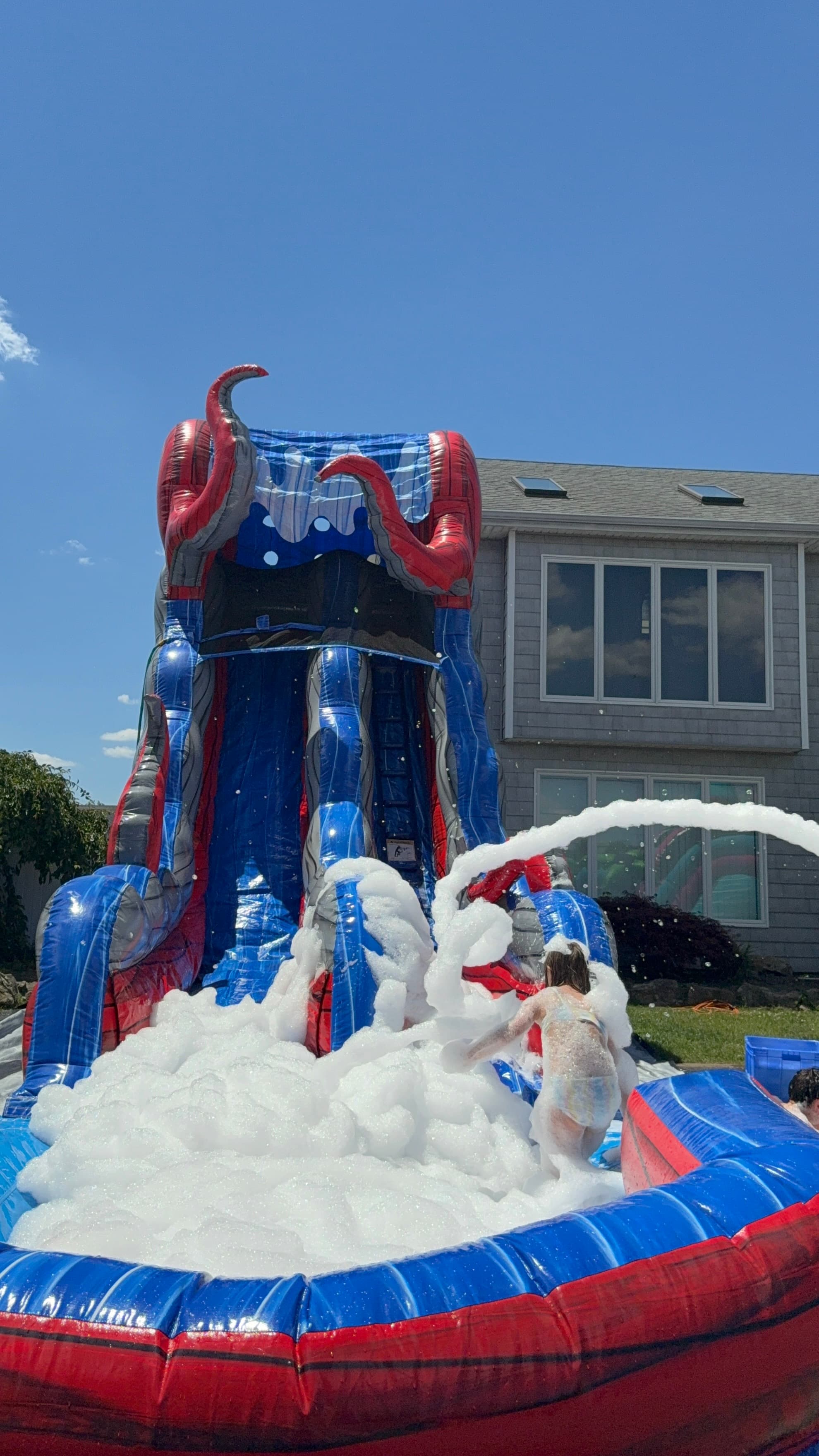 A Bounce LI rental set up at a real party
