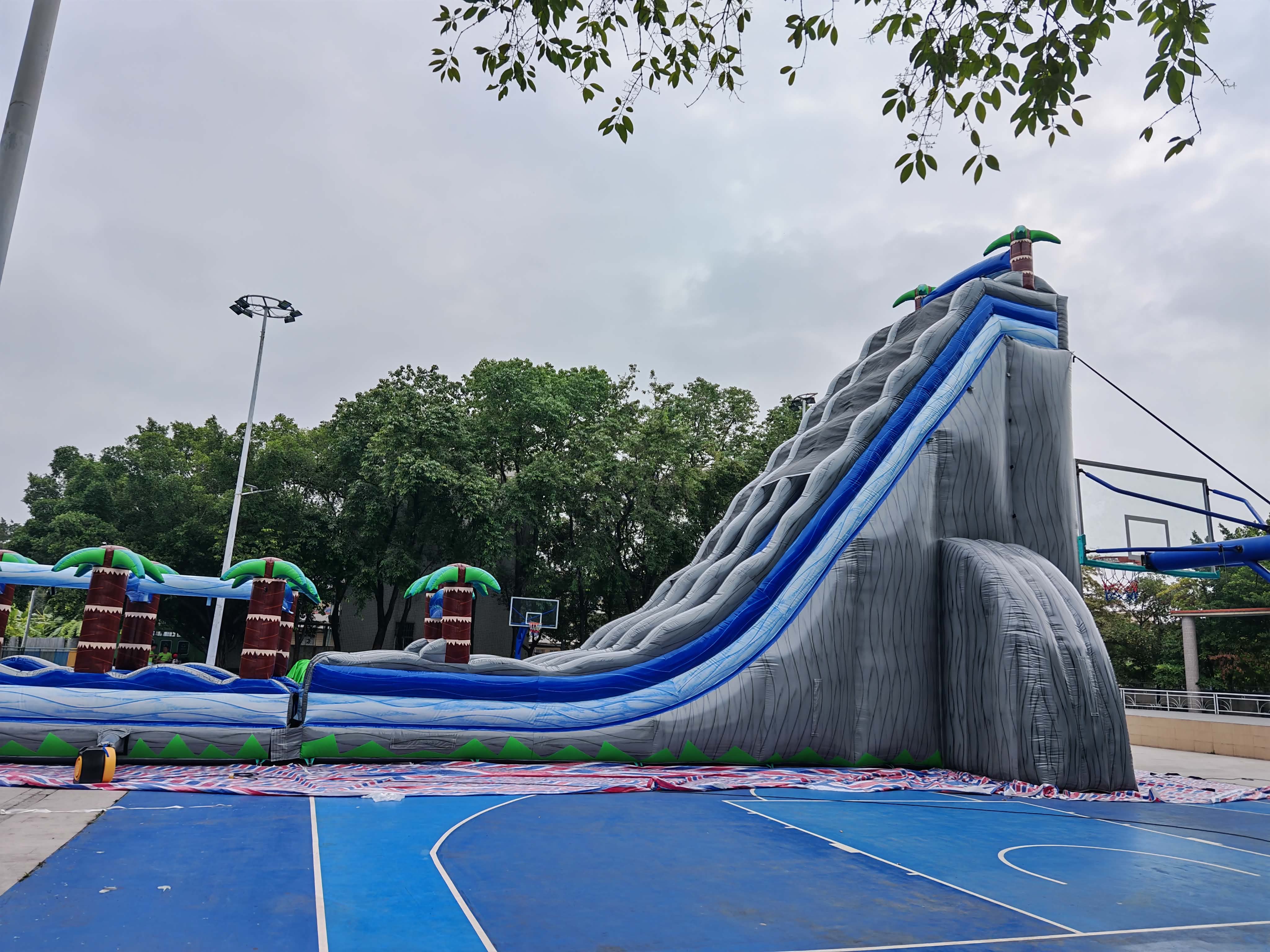 A Bounce LI rental set up at a real party