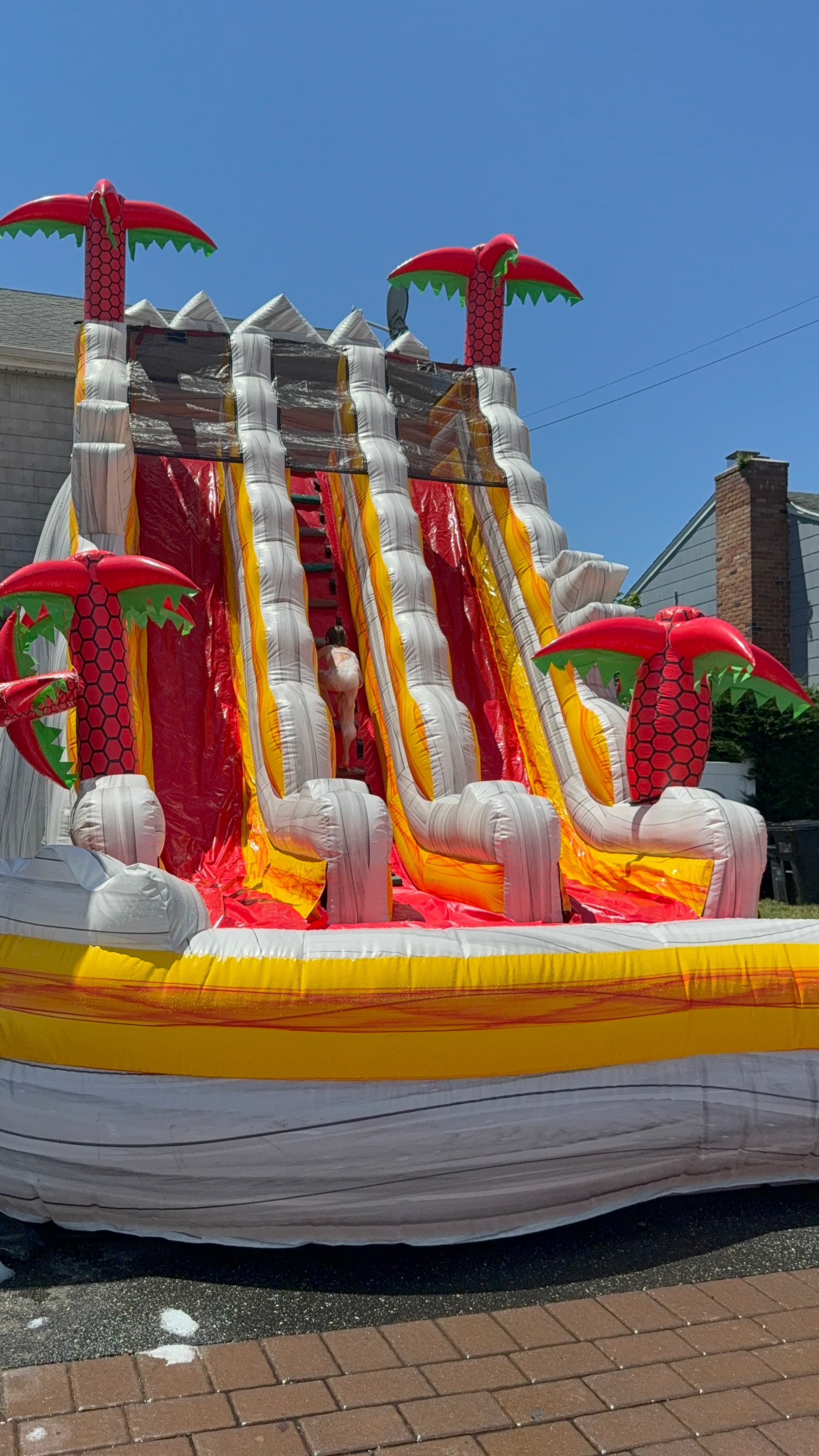 A Bounce LI rental set up at a real party