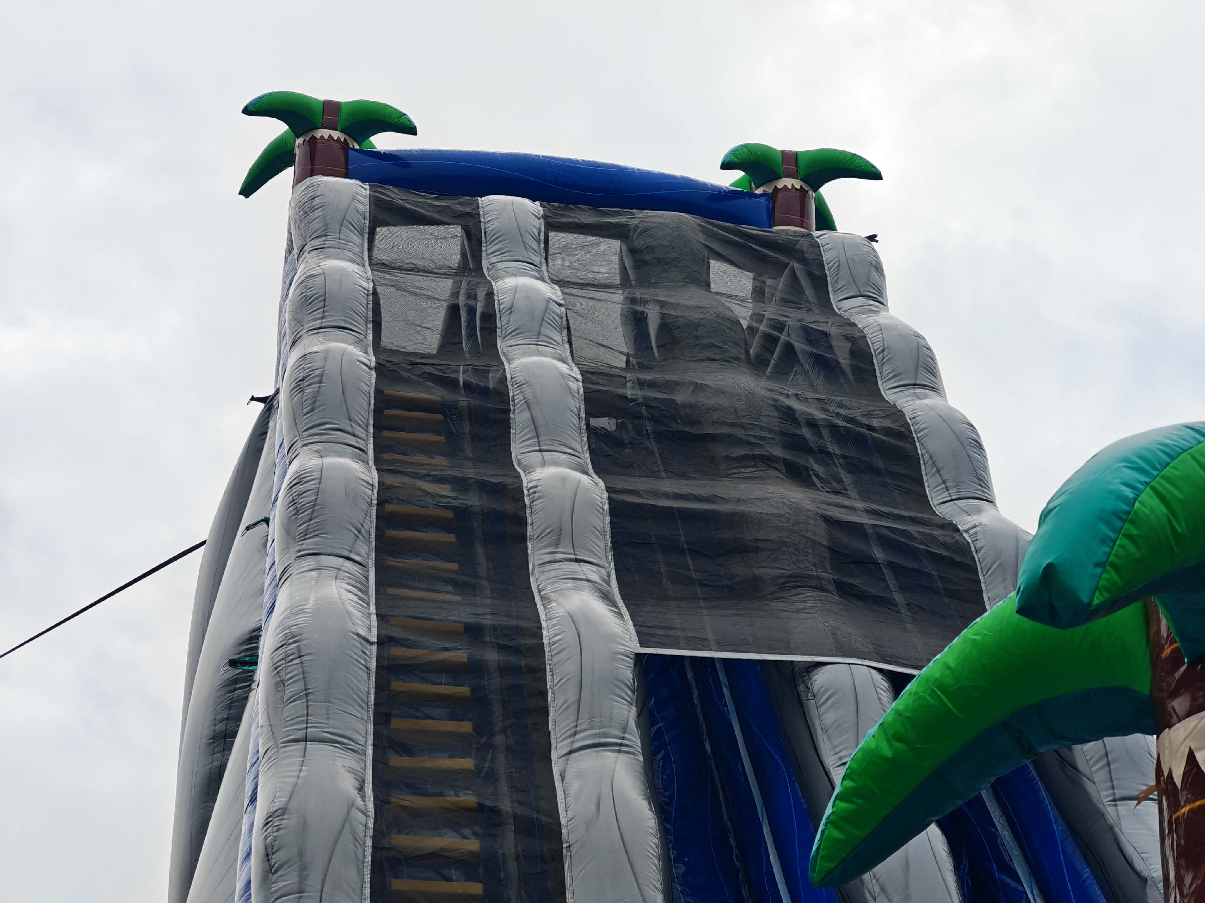 A Bounce LI rental set up at a real party