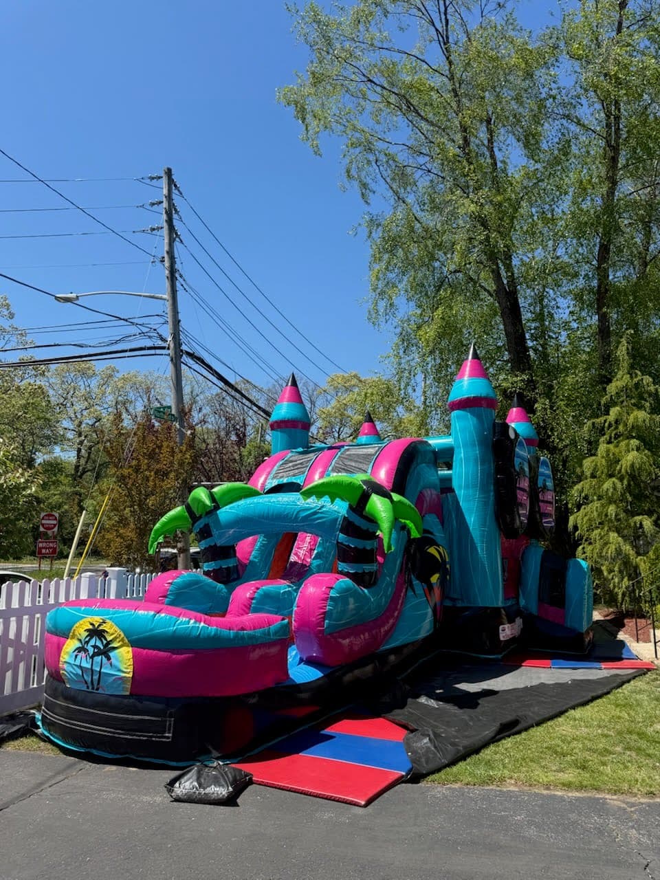 A Bounce LI rental set up at a real party