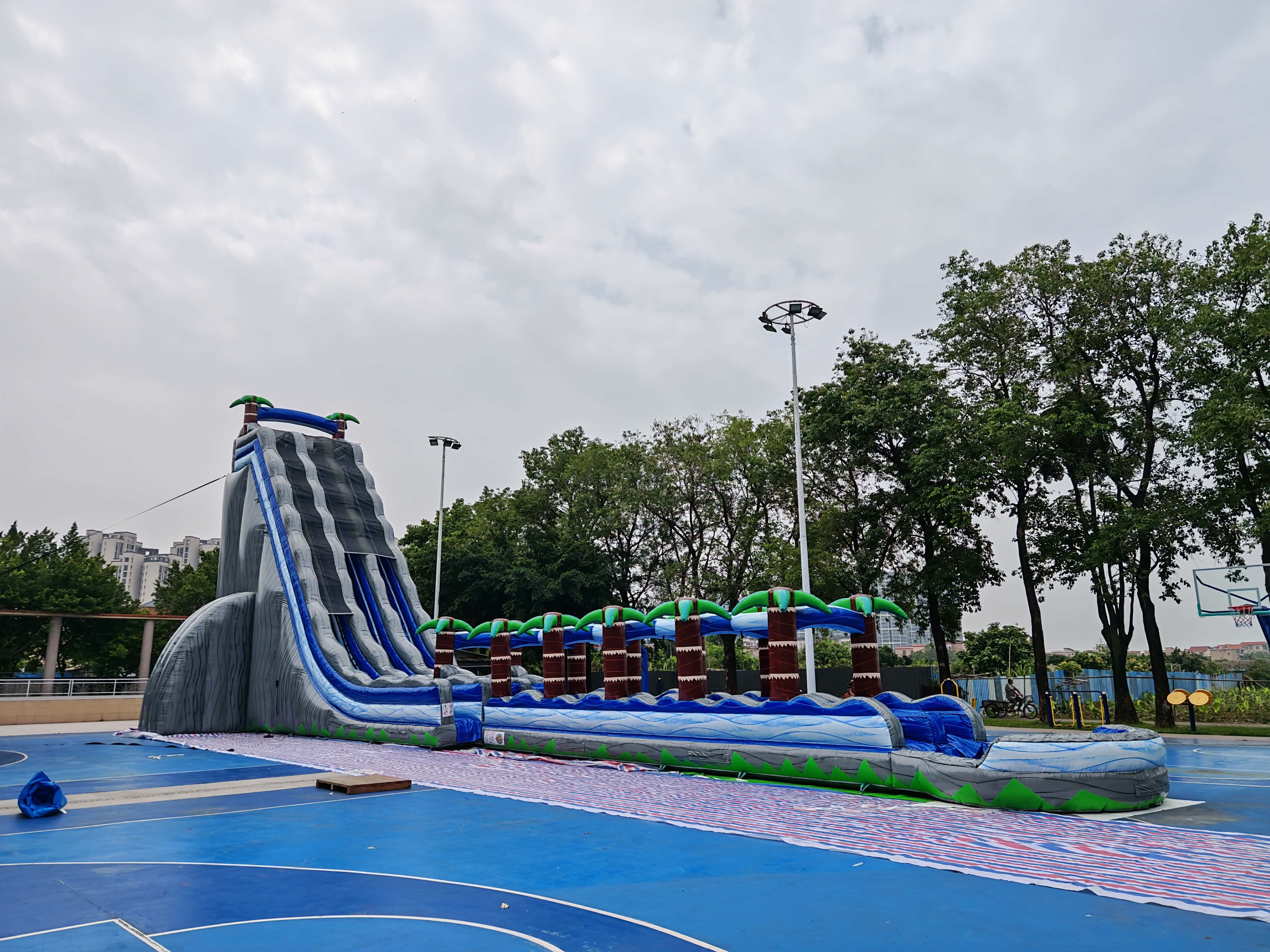 A Bounce LI rental set up at a real party